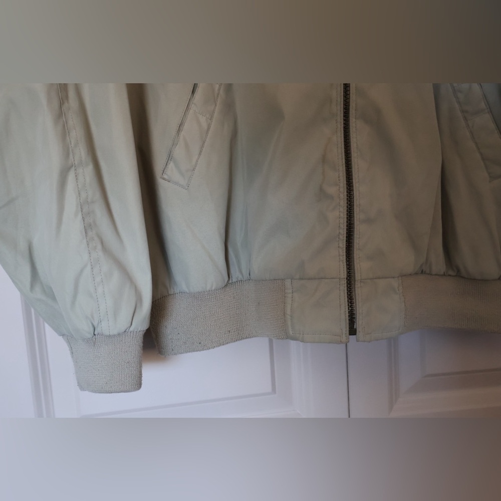 Light tan Jacket - Picture 4 of 6